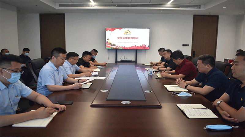 1671065715797043415.gif 640-(1).gif