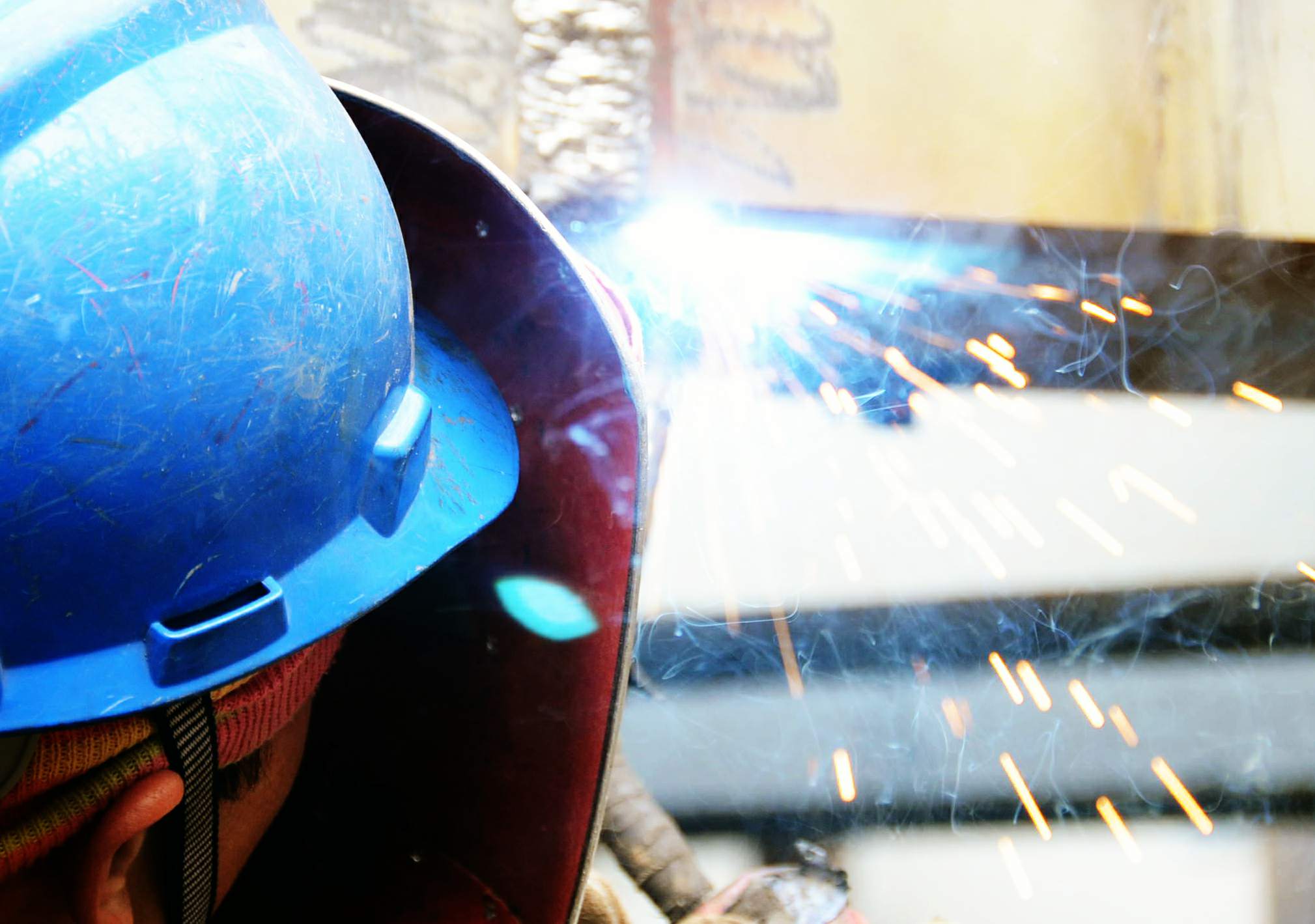 电焊2.jpg 电焊2.jpg